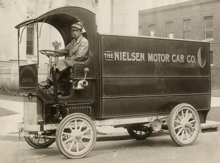 1910 Rapid Motor Vehicle