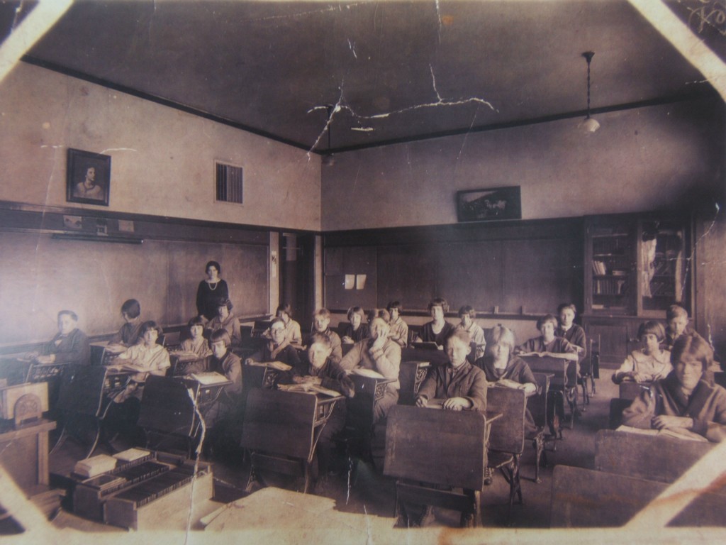 Baldwin Elementary 6th Grade 1926