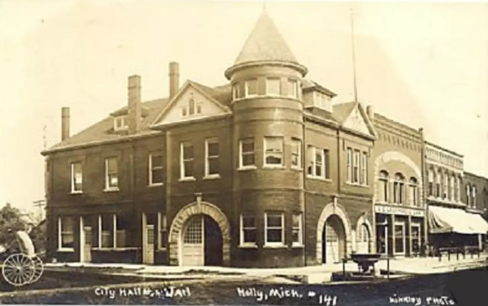 City Hall and Jail - Holly