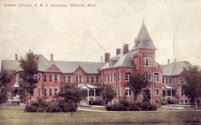 Kinney Cottage - Pontiac
