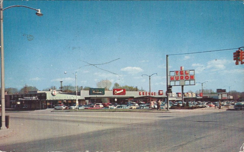 Tel Huron Mall - Pontiac