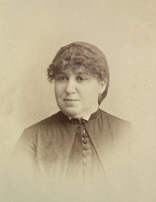 Unknown Girl - Pontiac