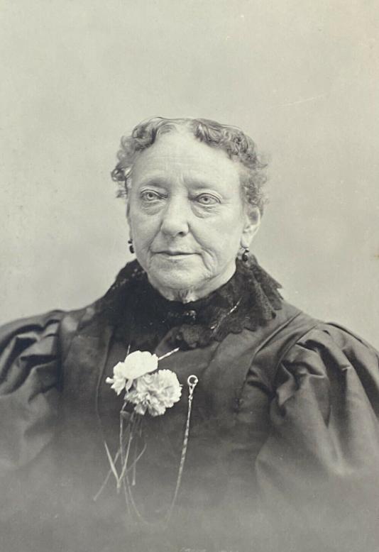 Unknown Woman - Pontiac